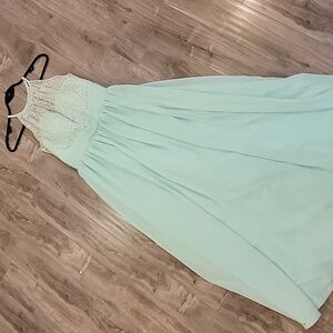 ❄️3/$25 Elegant Mint Green Lace Halter Dress